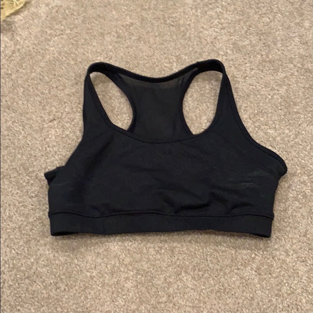 black sport bra